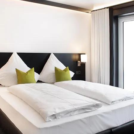 Hotel Lph By Wmm